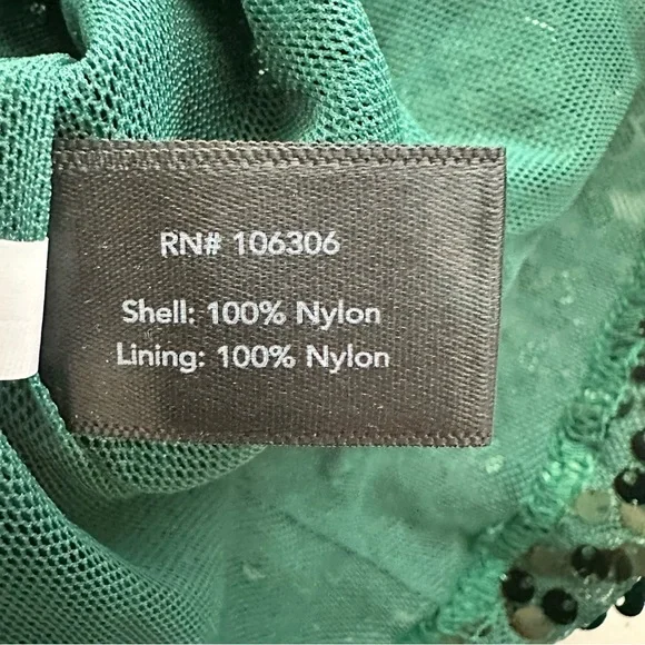 BOSTON PROPER Sequined Emerald Cold-Shoulder Blouse Top NWT Women’s Size Medium - Picture 8 of 11